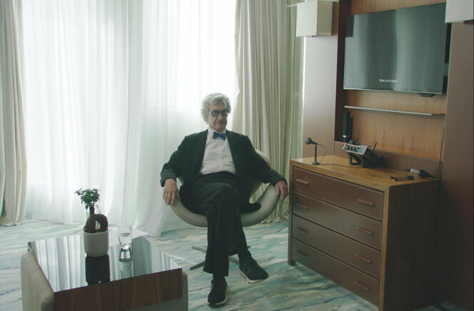 Wim Wenders, at the Marriott, in Cannes, in “Room 999”, by Lubna Playoust.
