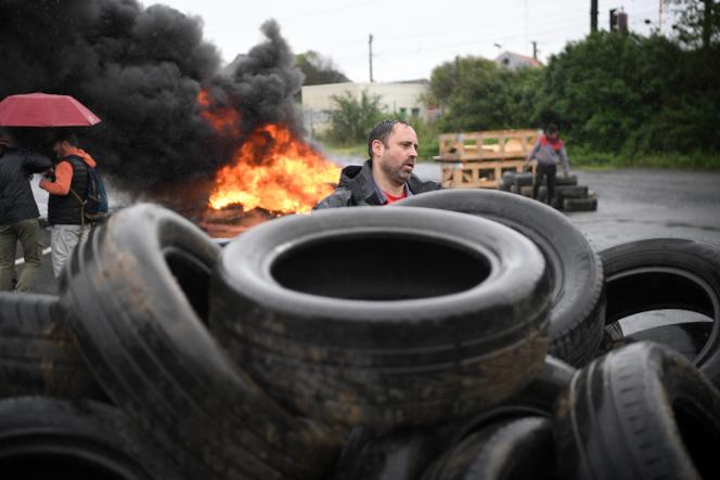 Mobilisation des salariés de Valdunes, à Trith-Saint-Léger (Nord), le 9 mai 2023. 