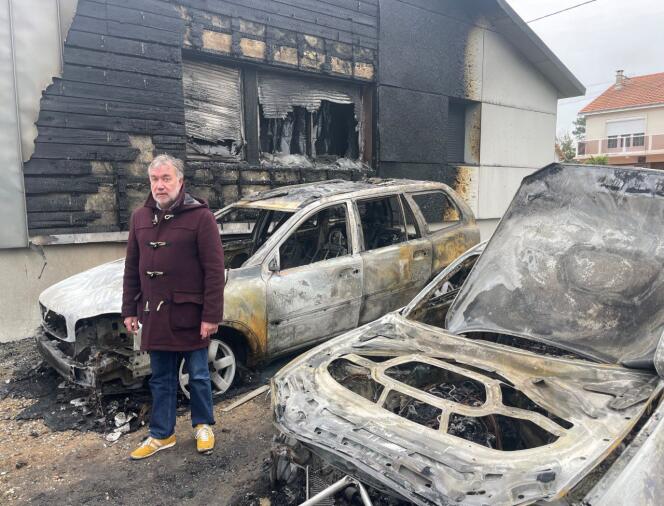 Yannick Morez, alcalde de Saint-Brevin-les-Pins, amenazado de muerte por opositores del CADA (centro de acogida para solicitantes de asilo), sufrió un incendio en su casa de Saint-Brevin-les-Pins, el 22 de marzo de 2023.