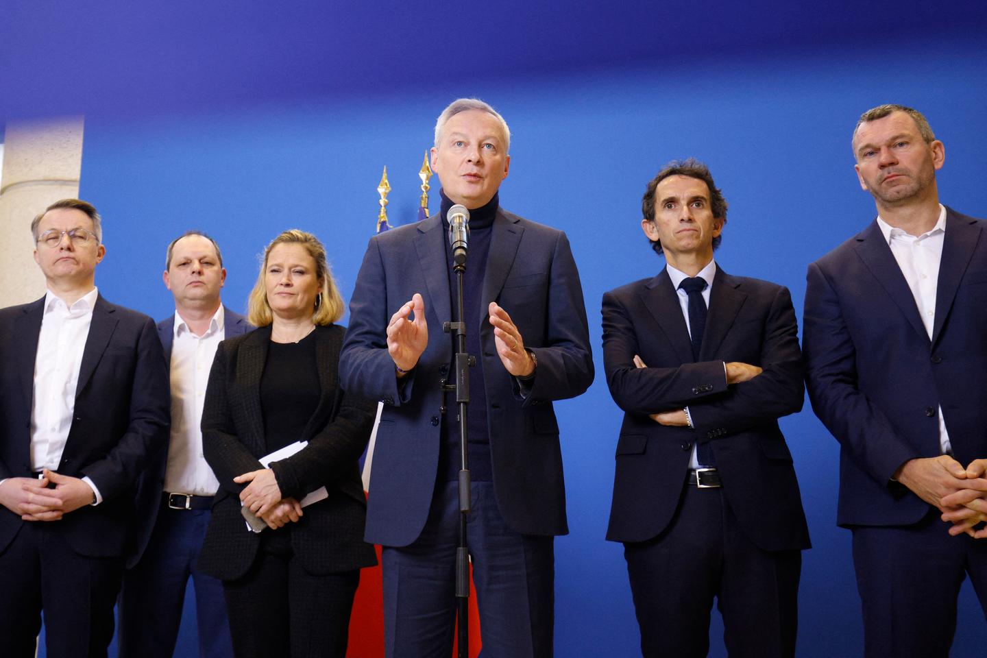 El gobierno está tratando de frenar la inflación en los supermercados