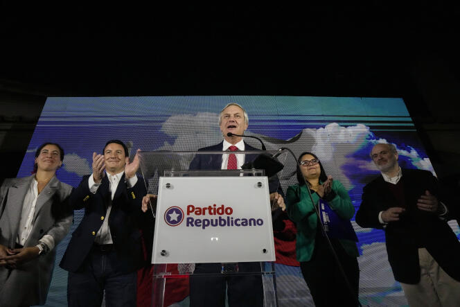 José Antonio Kast, líder del Partido Republicano, tras la elección del Consejo Constitucional, que redactará una nueva propuesta de Constitución, domingo 7 de mayo de 2023.