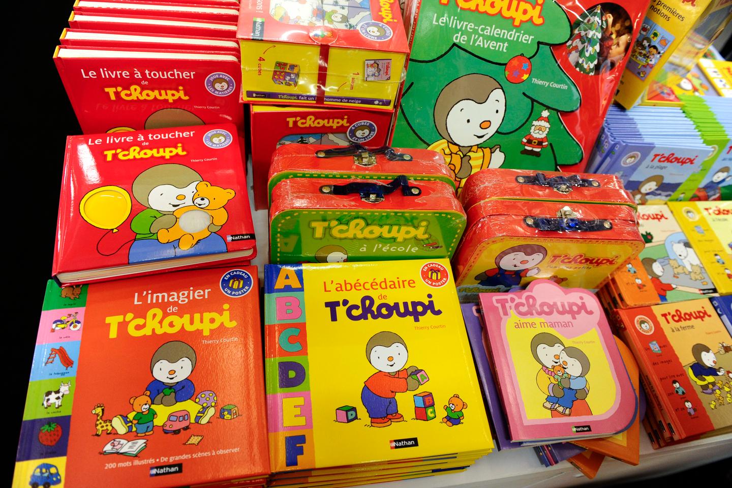 Le livre à toucher de t'choupi : Thierry Courtin - 209252495X - Livres pour  enfants dès 3 ans