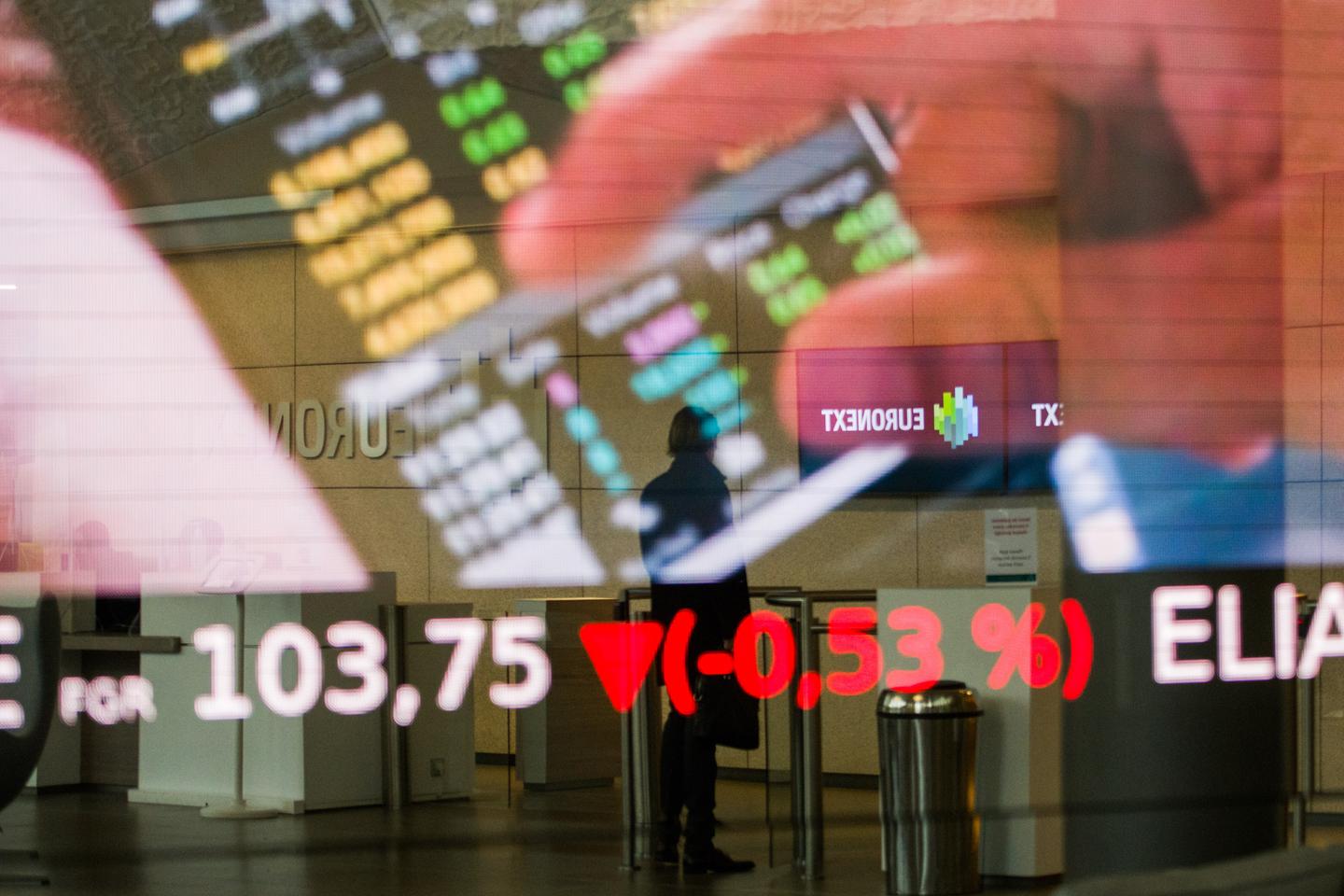 Euro and Paris stocks rise after French snap election first round