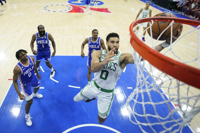 Jayson Tatum, of the Boston Celtics, had a great quarter, on May 11, 2023, in Philadelphia, against the Sixers.
