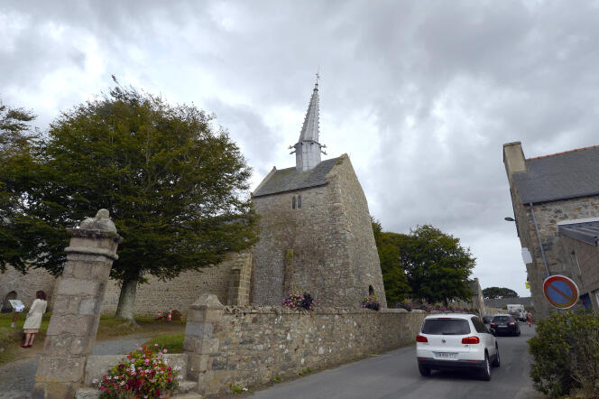 La chapelle Saint-Gonéry, à Plougrescant, en 2014.