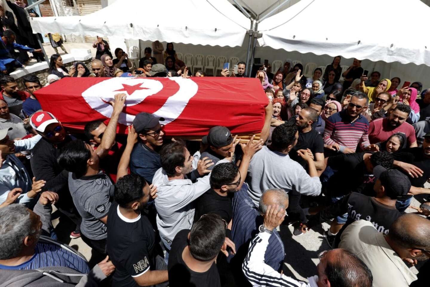 En Tunisie, les autorités cherchent à minimiser la portée de l’attaque contre la synagogue de Djerba