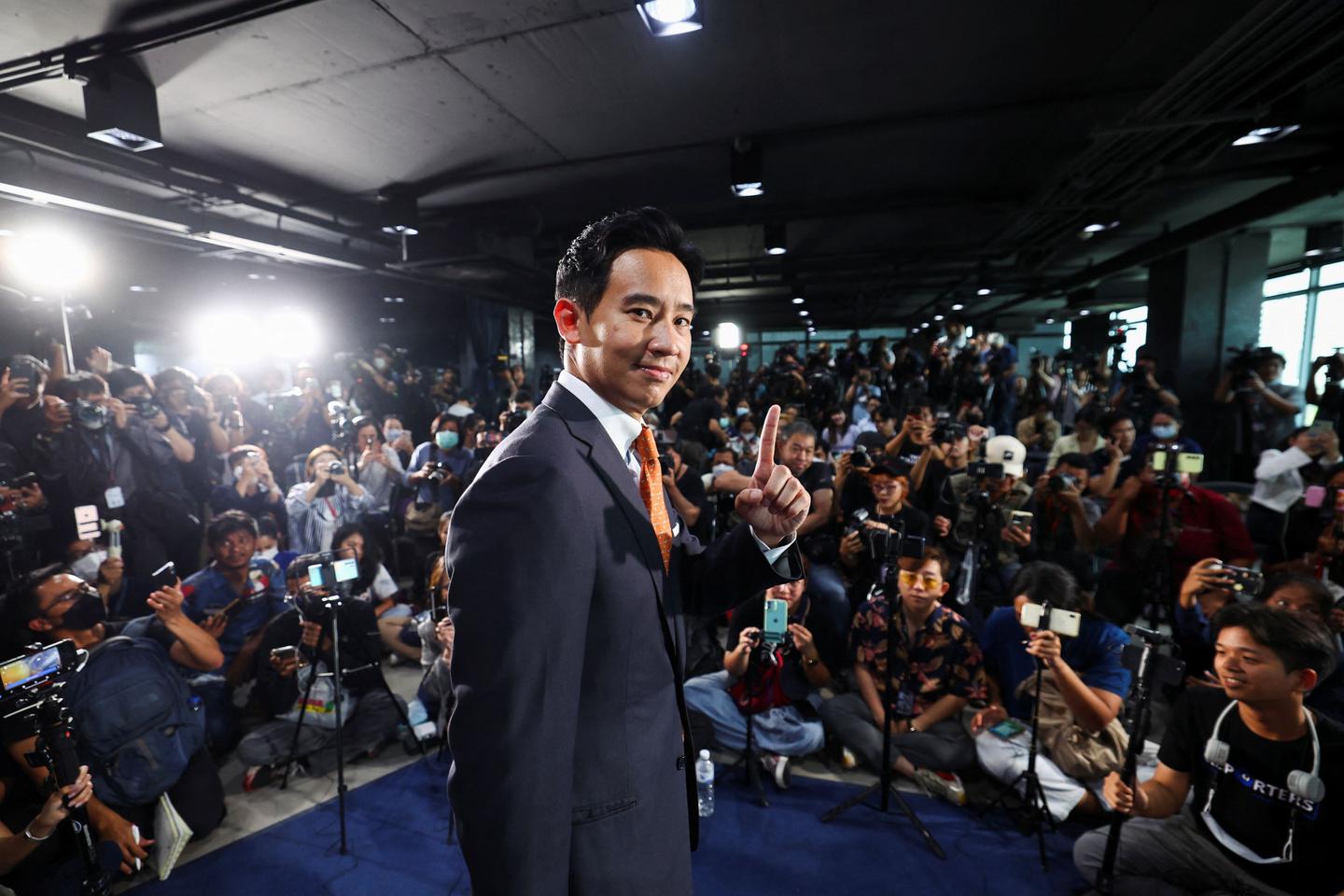Thai PM frontrunner rallies supporters ahead of parliamentary vote