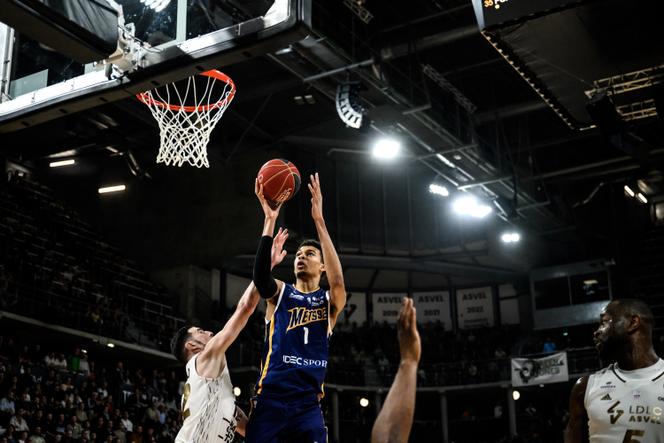 Victor Wembanyama, durante el partido entre Boulogne-Levallois Metropolitans y Asvel, el 14 de marzo de 2023, en Villeurbanne (Rhône).