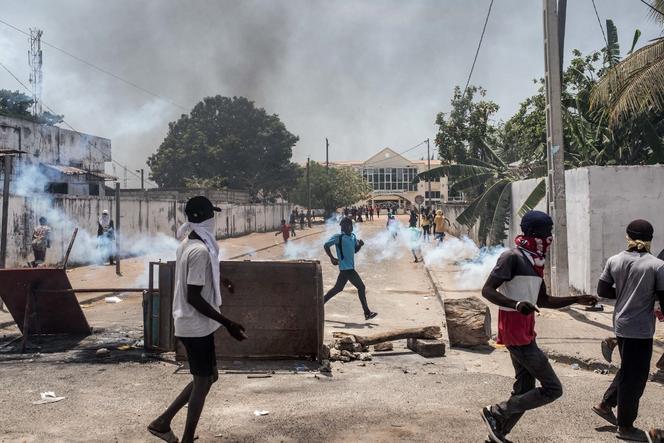 Manifestación en Ziguinchor, 16 de mayo de 2023, a favor del opositor Ousmane Sonko.
