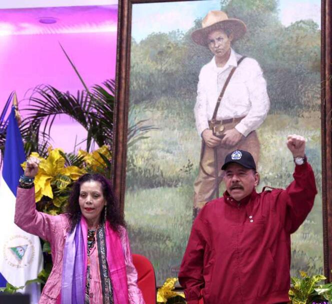 Le président du Nicaragua, Daniel Ortega, et son épouse, Rosario Murillo, à Managua (Nicaragua), le 18 mai 2023.