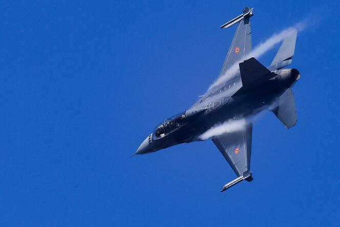 A Belgian F-16 fighter jet during a NATO air strike exercise at Klein-Brogel Air Base (Belgium) on October 18, 2022. 