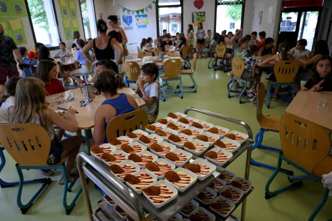 La cantine d’une école primaire à Saint-Rémy-de-Provence (Bouches-du-Rhône), le 23 juin 2022.