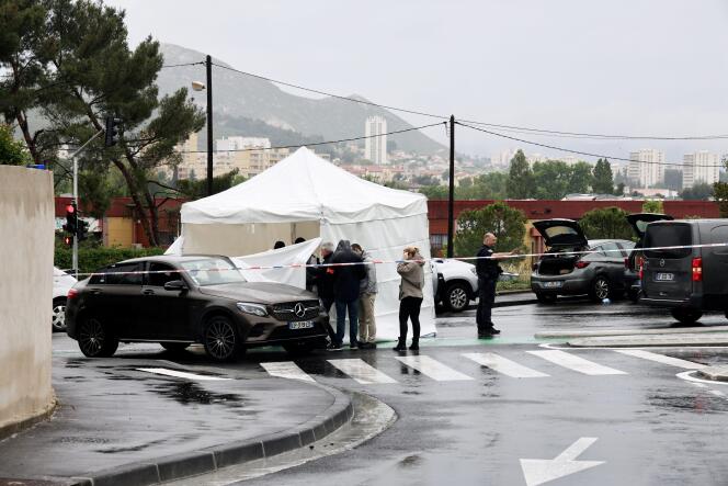 Escena del crimen en Marsella, donde tres jóvenes fueron asesinados a tiros, 21 de mayo de 2023.