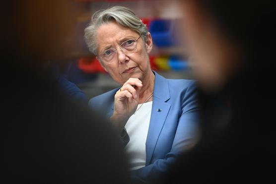 Elisabeth Borne en Aubervilliers, en los suburbios del norte de París, el 24 de mayo de 2023.