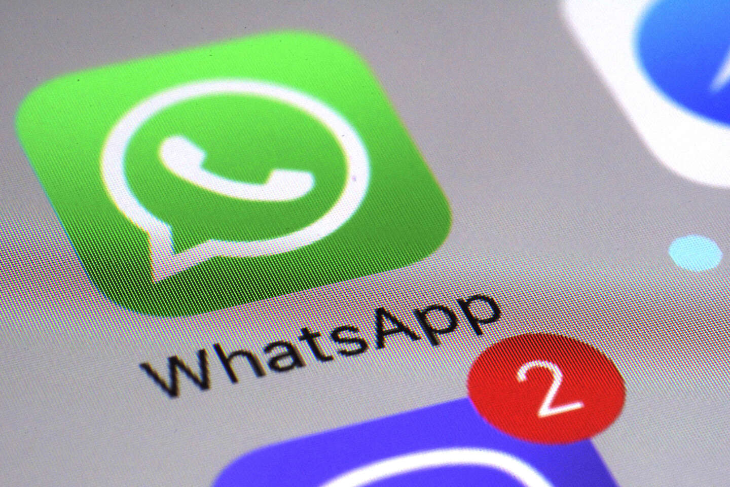 WhatsApp lance les “chaînes”, une nouvelle fonctionnalité inspirée de son concurrent Telegram