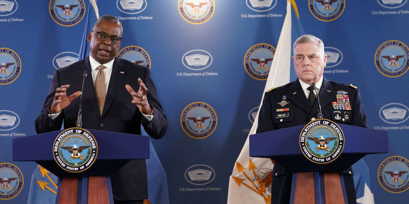 Conférence de presse du secrétaire à la défense, Lloyd Austin, et du président des chefs d’état-major interarmées, le général Mark Milley, à Washington, le 25 mai 2023.