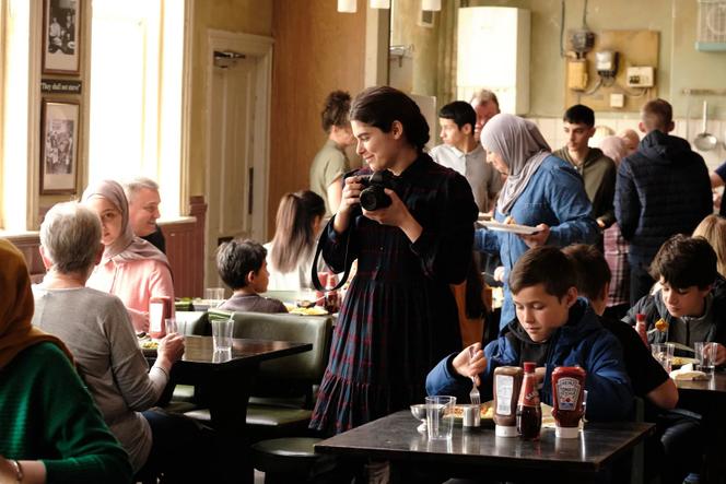 Yara (April Marie) in “The Old Oak”, by Ken Loach.