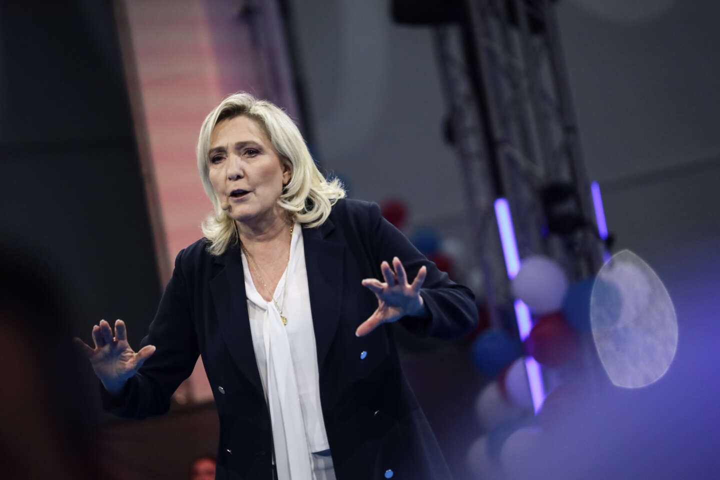 Cécile Alduy, sémiologue : « Le discours de LR sur l’immigration est un copier-coller presque complet du RN »