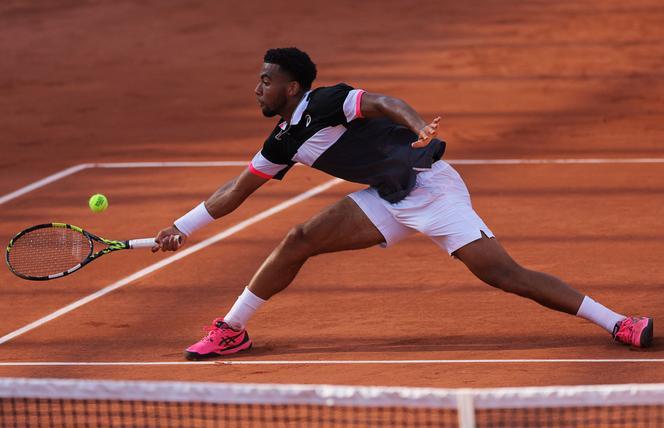Arthur Fils durante su partido contra el español Alejandro Davidovich Fokina en la primera ronda del Abierto de Francia, en la cancha Simonne-Mathieu, el 29 de mayo de 2023. 