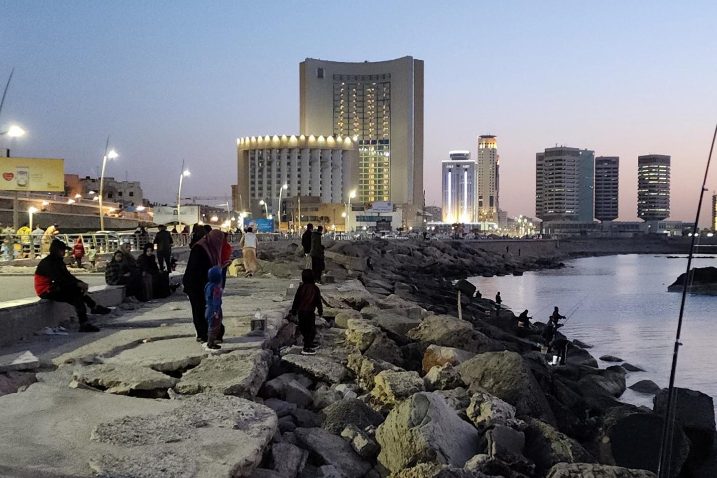 En Libia, noche de enfrentamientos entre grupos armados en Trípoli
