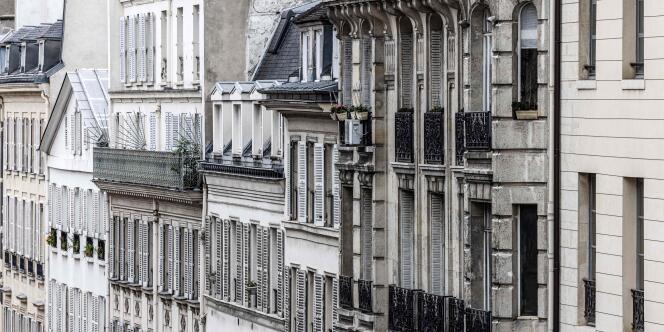 Selon la Mairie de Paris, un tiers des nouveaux baux signés dans la capitale en 2021 dépassaient les loyers plafonds.