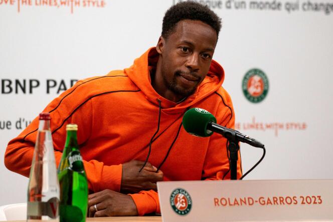 Roland Garros: Gael Monfils withdraws after heroics with left wrist injury