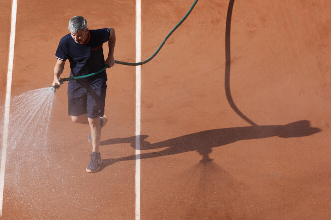 At Roland Garros, these shadow workers who “put their hands in the clay”