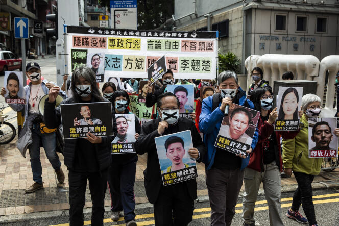 2020年2月19日、香港で著名な反汚職活動家徐志勇氏の拘束に抗議する香港同盟の民主化デモ参加者。