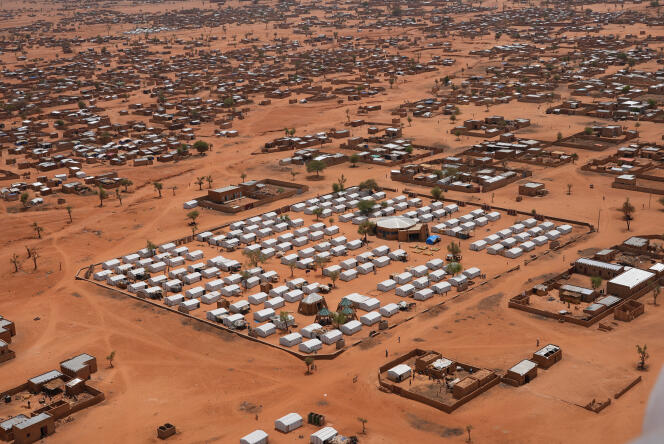 Camp qui abrite des centaines de déplacés, à Djibo, le 26 mai 2022.