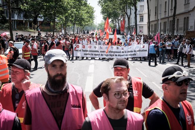 Un cortège de l’intersyndicale lors de la quatorzième journée de mobilisation contre la réforme des retraites, à Lyon, le 6 juin 2023.