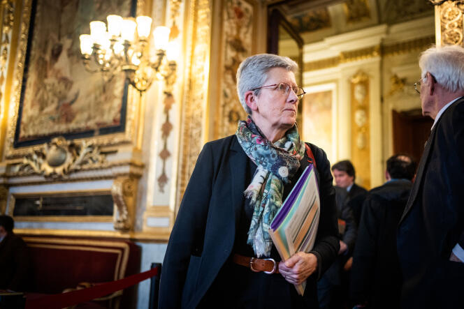 Geneviève Darrieussecq, ministre déléguée auprès du ministre des solidarités, de l’autonomie et des personnes handicapées, au Sénat, le 1ᵉʳ février 2023.