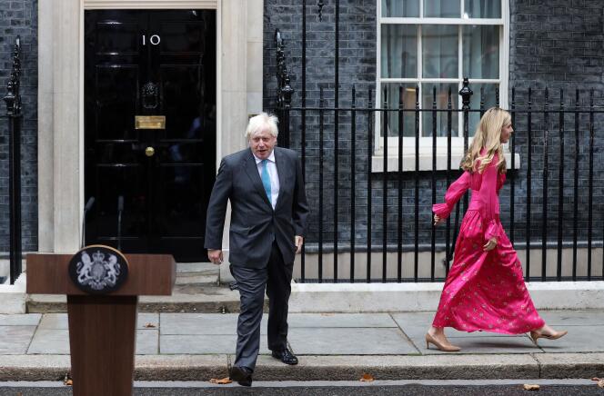 Boris Johnson, September 6, 2022, in front of 10 Downing Street. 