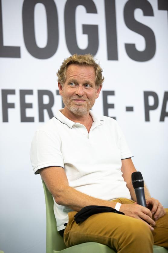 Clément Rossignol-Puech, alcalde de Bègles (Gironda), en las Jornadas de Verano de los Ecologistas, 20 de agosto de 2020 en Pantin (Seine-Saint-Denis).