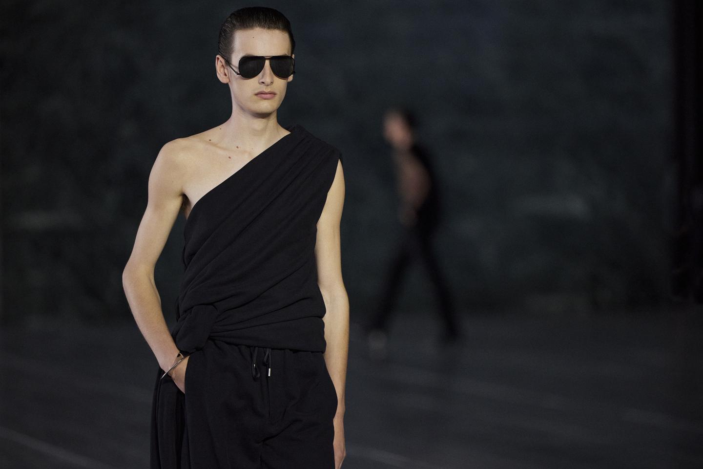En Berlín, el elegante Saint Laurent tiene garbo