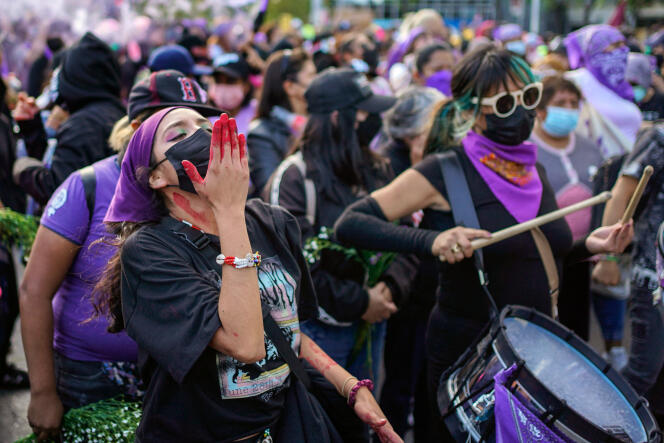 March to commemorate the International Day for the Elimination of Violence against Women, in Mexico City, November 25, 2022.