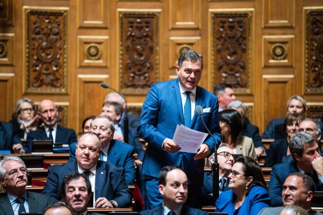 Philippe Tabarot, senador (Les Républicains) de los Alpes Marítimos, en el Palacio de Luxemburgo, 10 de mayo de 2023.