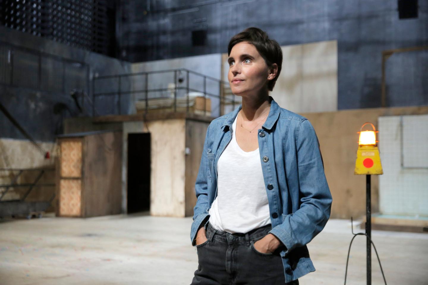 Julie Deliquet Welfare Festival d’Avignon : avec « Welfare », Julie Deliquet joue collectif