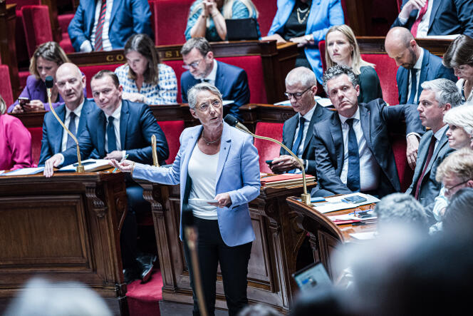 Elisabeth Borne durante la sesión de preguntas al gobierno, en la Asamblea Nacional, 6 de junio de 2023.