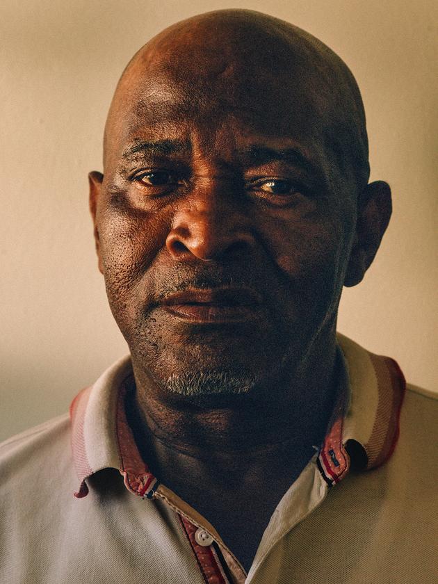 Anthony Bryan, 65 ans, est né en Jamaïque avant l’indépendance du pays. Il a été placé deux fois en centre de détention et menacé d’expulsion. Son histoire a été adaptée à l’écran.