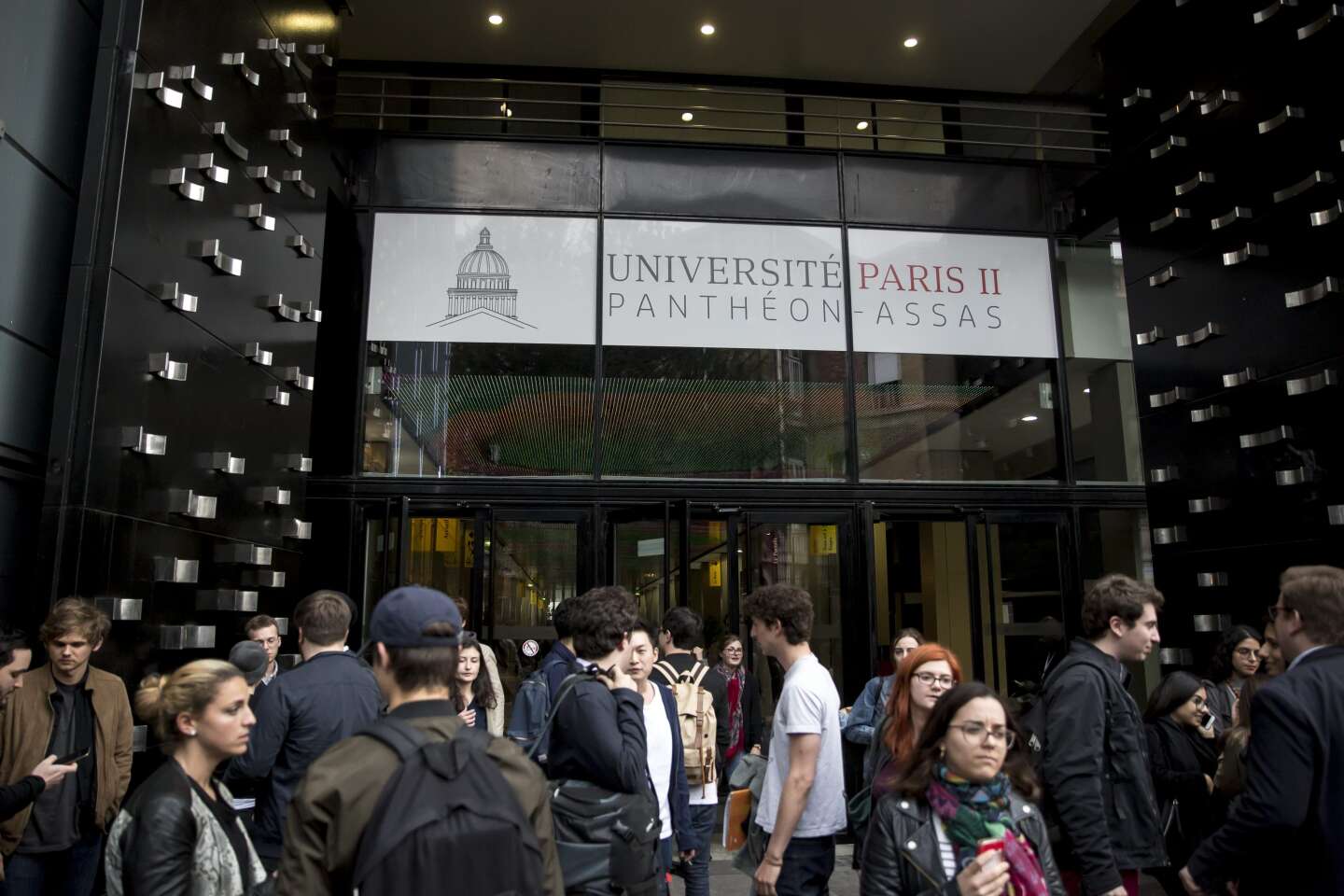 Mon master : l'université Paris-II Panthéon-Assas a contourné les règles  communes