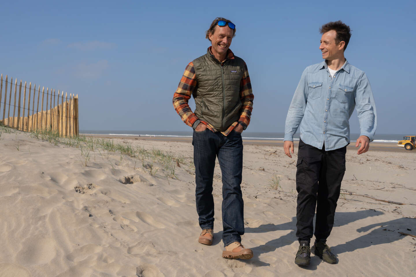 Sur France 5, Hugo Clément de nouveau « sur le front »… des plages ...