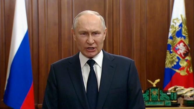 El presidente ruso, Vladimir Putin, habla en vivo por televisión, el 26 de junio de 2023.