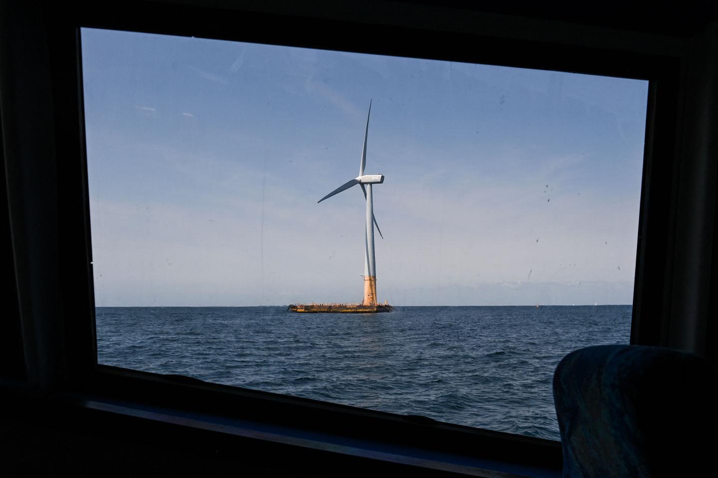 “No es razonable esperar más de los paneles solares y las turbinas eólicas de lo que pueden ofrecer”