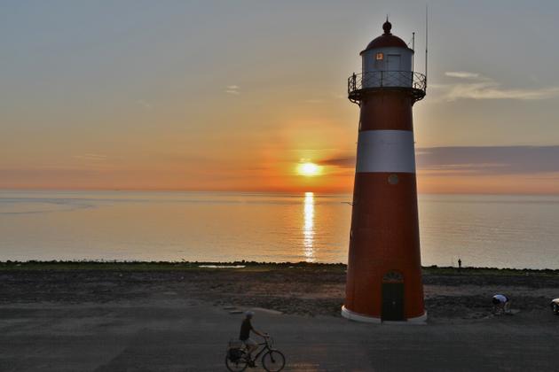 El faro de Noorderhoofd, en Zelanda (Países Bajos).