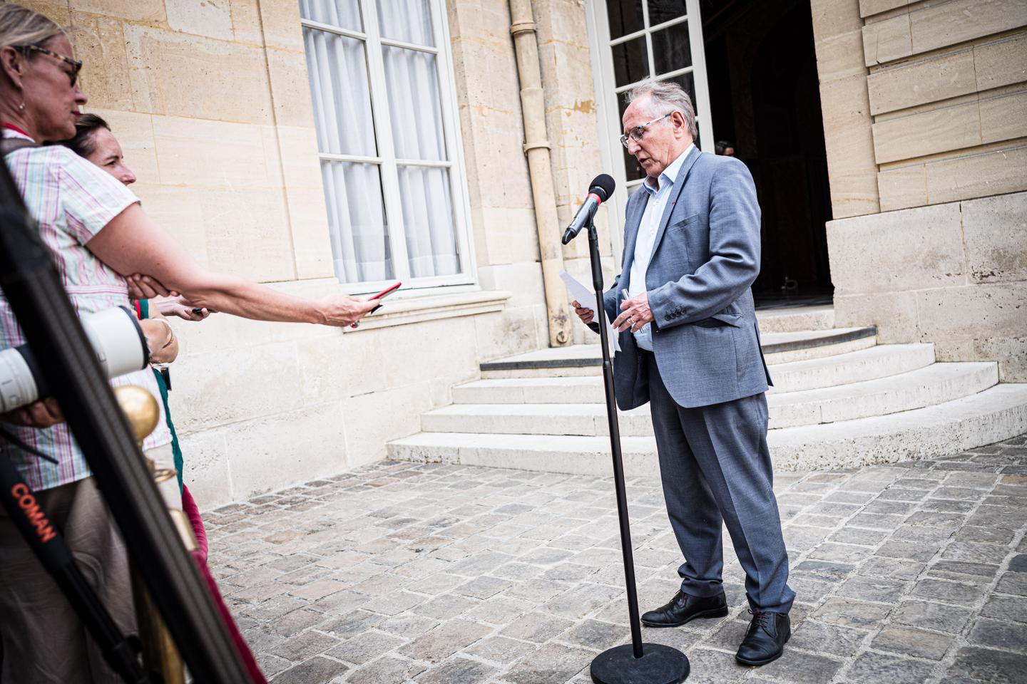 Nowhere Mayor Nanterre's mayor: 'Violence leads nowhere, not today, not yesterday ...