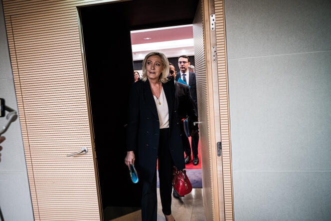 La presidenta del grupo Agrupación Nacional (RN) en la Asamblea Nacional, Marine Le Pen, en el Palais-Bourbon, el 6 de junio de 2023. 
