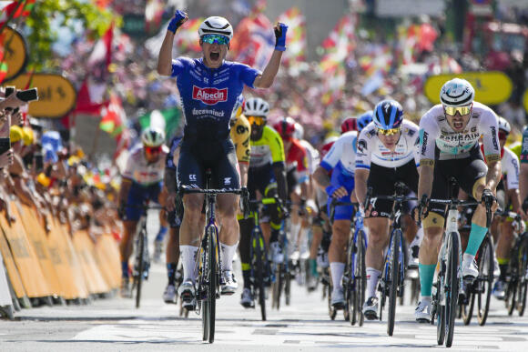 Jasper Philipsen a remporté la troisième étape du Tour de France à Bayonne, le 3 juillet 2023.