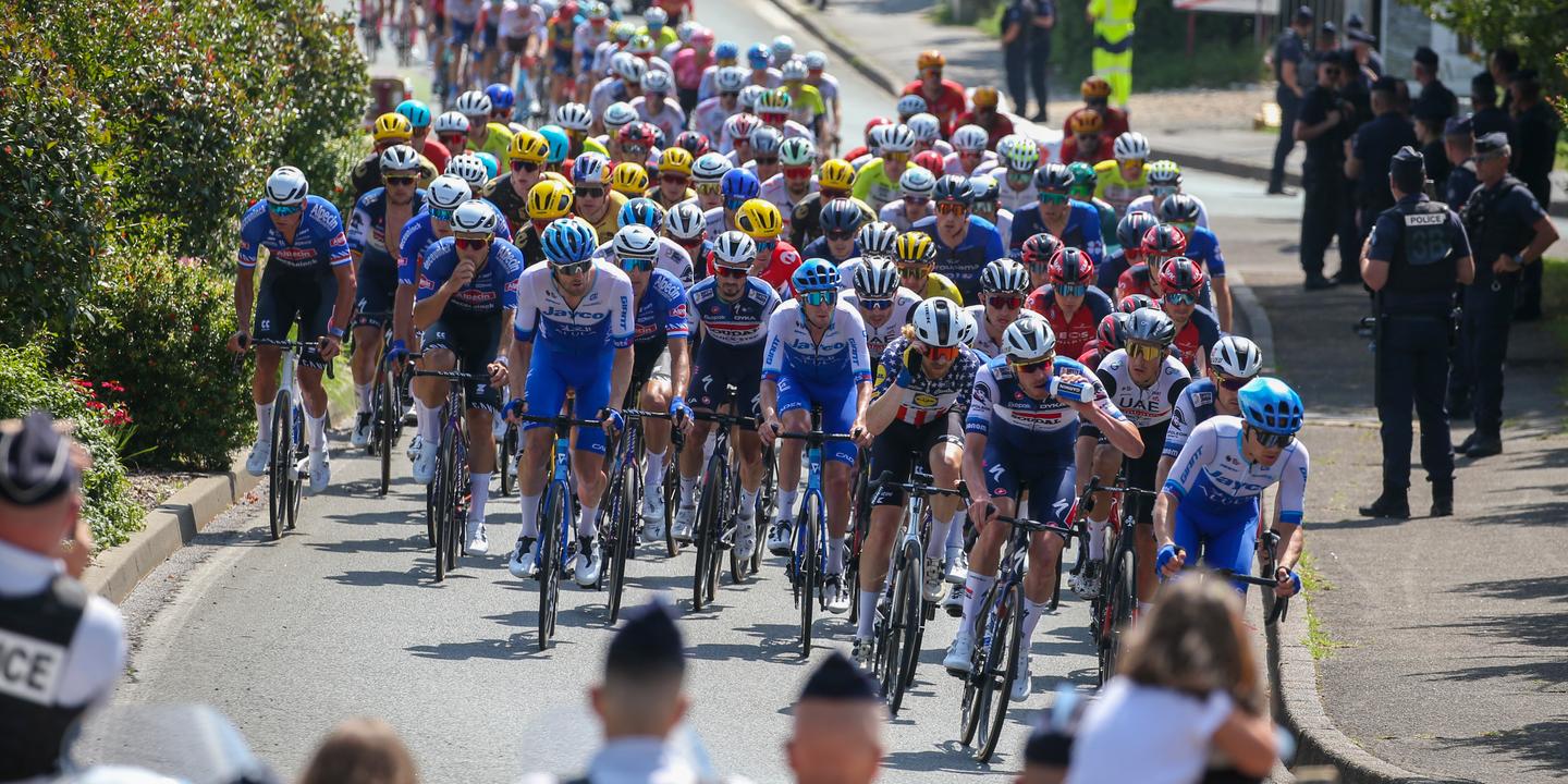 the peloton entered the ordre de bataille for the final sprint