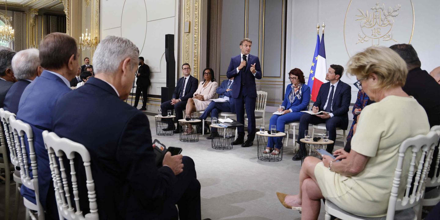 Emmanuel Macron dice que es «muy cauteloso» sobre el regreso a la calma pero juzga el pico «pasado»