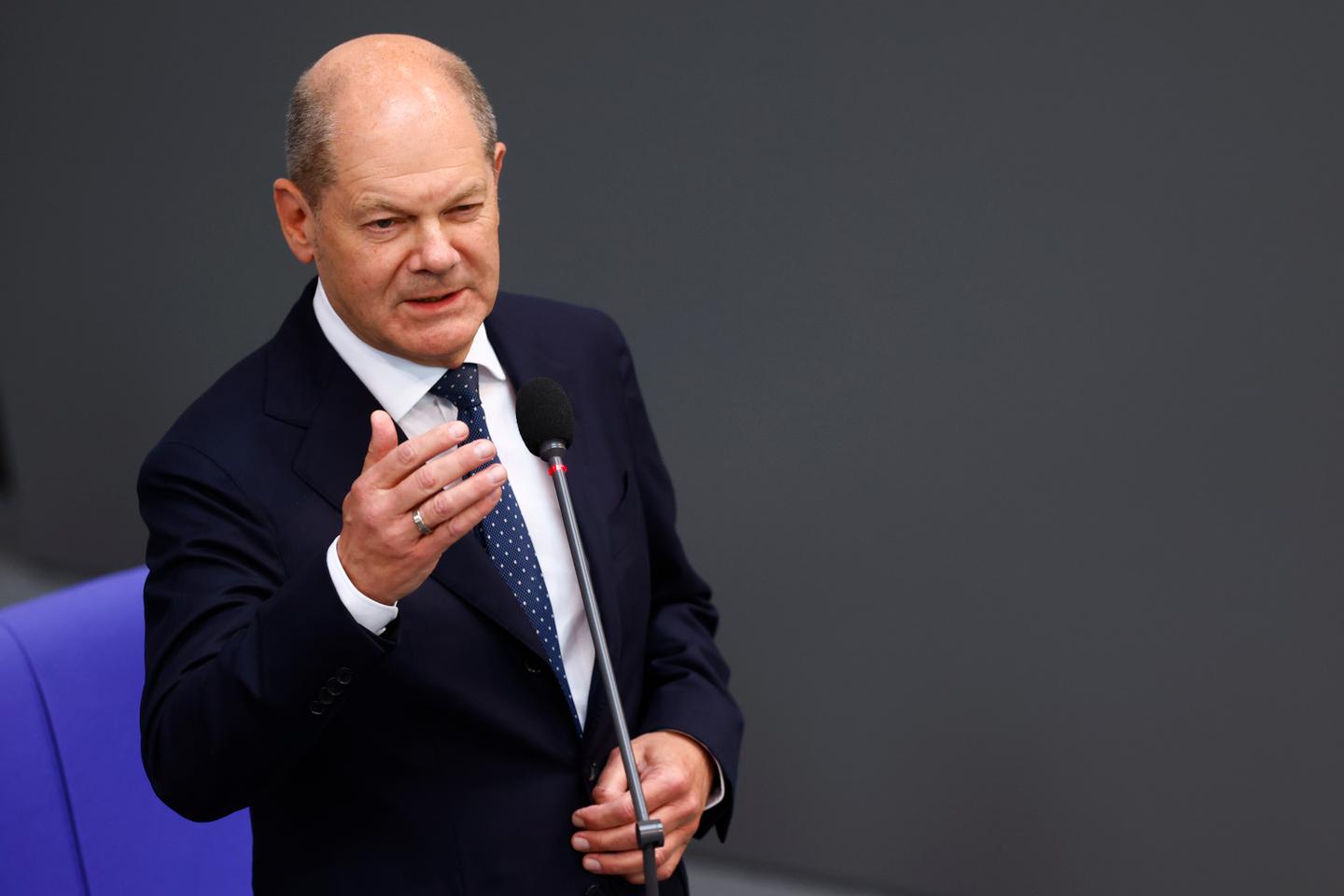 « La démarche du chancelier Scholz sur l’Europe est habile mais inaceptable pour la France »